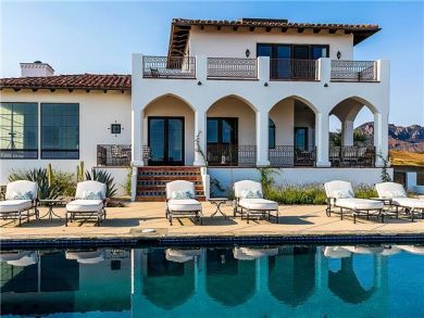 Sweeping Pacific Views malibu Luxury Home