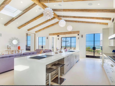 11,000 sq ft luxury Malibu Rental - additional view, photo 2