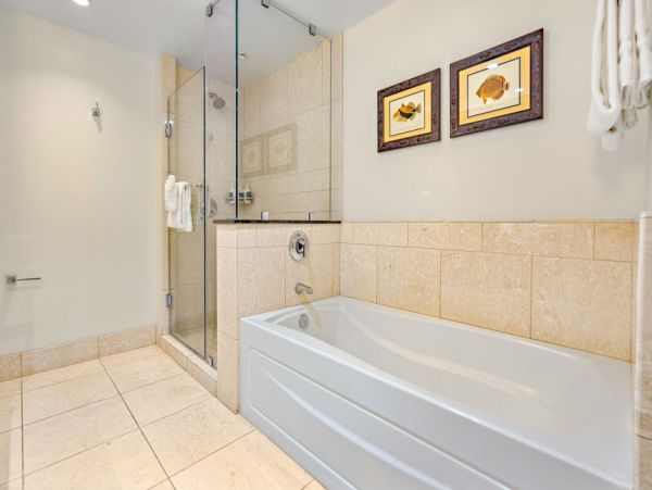 Oceanfront 3 Bedroom Kaanapali Vacation Condo Sleeps 8 Guests