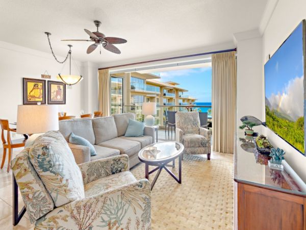 Oceanfront 3 Bedroom Kaanapali Vacation Condo Sleeps 8 Guests