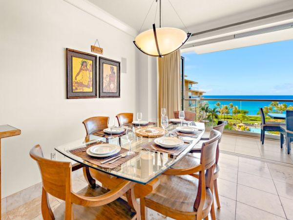 Oceanfront 3 Bedroom Kaanapali Vacation Condo Sleeps 8 Guests