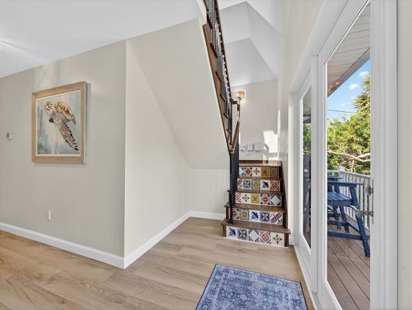 Luxury Island Retreat near Bowman's Beach 3 Bedrooms, Heated Pool