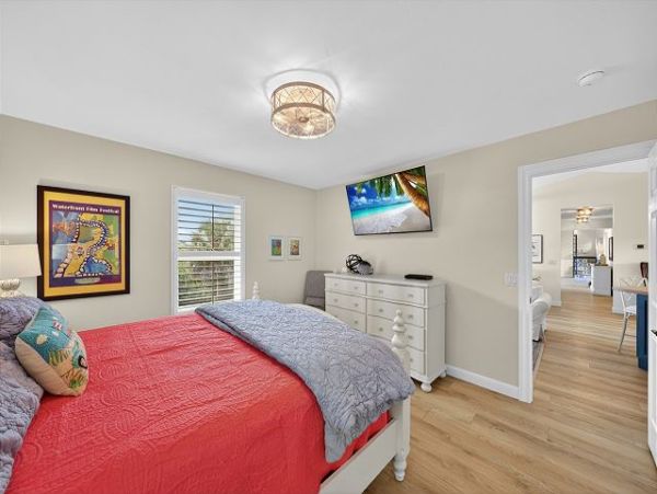 Luxury Island Retreat near Bowman's Beach 3 Bedrooms, Heated Pool