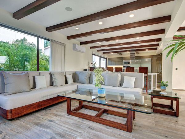 Playa Del Carmen 8 Bedroom Vacation Home Sleeps 16 Guests
