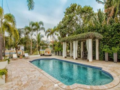 Posh Four Bedroom Vacation Home in Coral Gables