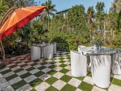 Posh Four Bedroom Vacation Home in Coral Gables