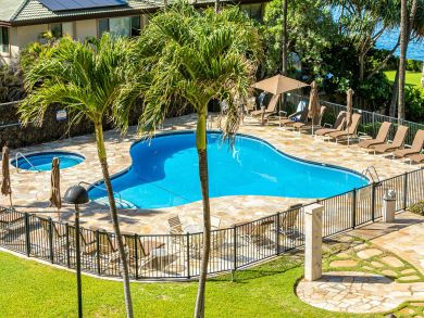 Kihei Oceanfront Two Bedroom Beach Vacation Condo Ocean View