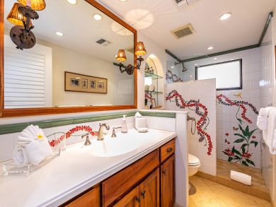 Kihei Oceanfront Two Bedroom Beach Vacation Condo Ocean View