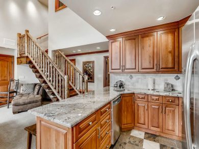 Luxury Vail Vacation Condo Ski-In Ski-Out Sleeps 13 Guests