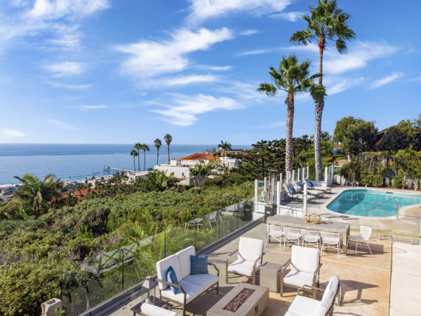 Luxury 7 Bedrooms Vacation Home Sleeps 20 Guests in La Jolla