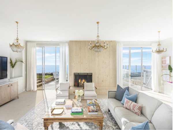 Luxury 7 Bedrooms Vacation Home Sleeps 20 Guests in La Jolla