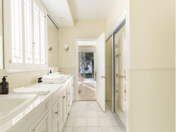 Luxury 7 Bedrooms Vacation Home Sleeps 20 Guests in La Jolla