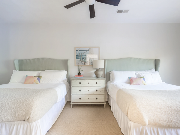 Luxury 7 Bedrooms Vacation Home Sleeps 20 Guests in La Jolla