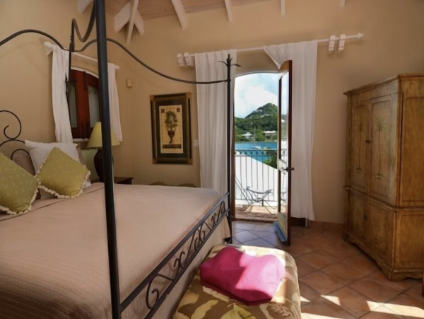 Breathtaking St. John Vacation Pool Home Sleeps 10 Guests