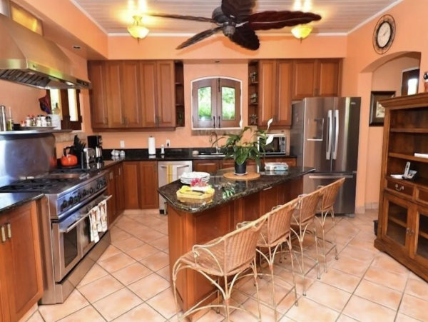 Breathtaking St. John Vacation Pool Home Sleeps 10 Guests