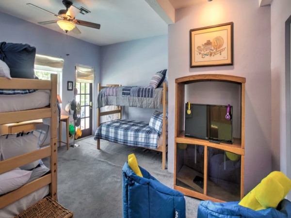 Fort Myers Vacation Home Sleeps 12 Guests Private Pool