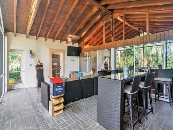Fort Myers Vacation Home Sleeps 12 Guests Private Pool