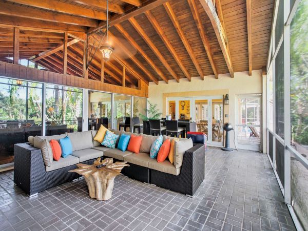 Fort Myers Vacation Home Sleeps 12 Guests Private Pool