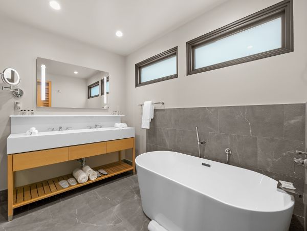 Ocean View Malibu Vacation Villa Sleeps 6 Guests
