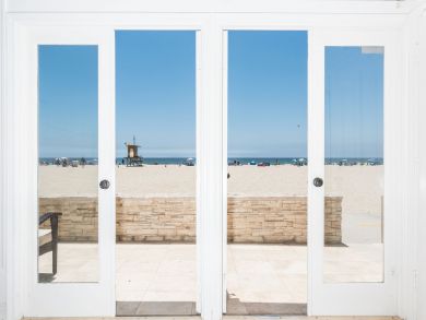 Newport Beach Oceanfront Four Bedrooms Single Family Home