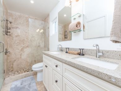 Newport Beach Oceanfront Four Bedrooms Single Family Home
