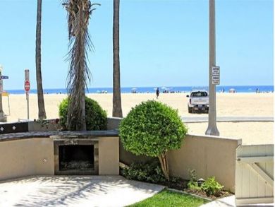 3 Bedroom Newport Beach Vacation Home Sleeps Seven Guests