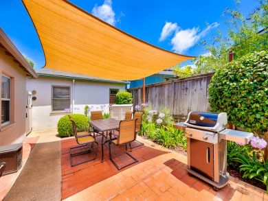 La Jolla Two Bedroom Vacation Cottage Walk to Beach Sleeps 5