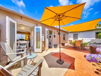 La Jolla Two Bedroom Vacation Cottage Walk to Beach Sleeps 5
