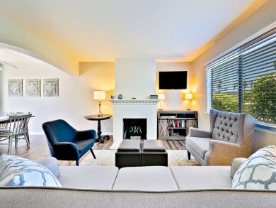 La Jolla Two Bedroom Vacation Cottage Walk to Beach Sleeps 5