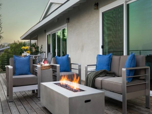 Ocean View Three Bedroom Vacation Home in Malibu Sleeps 8