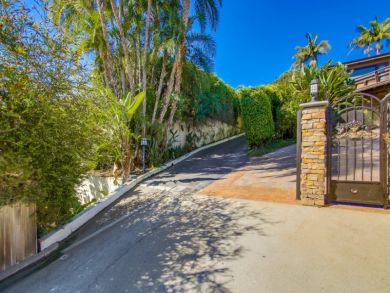 Mid Century San Diego Vacation Villa Sleeps 13 Guests