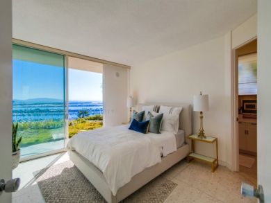 Mid Century San Diego Vacation Villa Sleeps 13 Guests