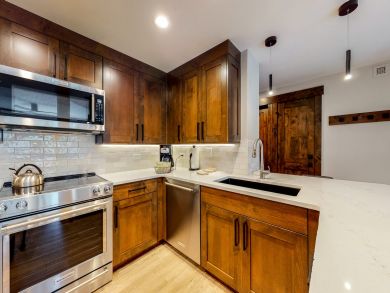 Beaver Creek Vacation Condo Sleeps 8 Guests Beaver Creek Vacation Condo Sleeps 8 Guests