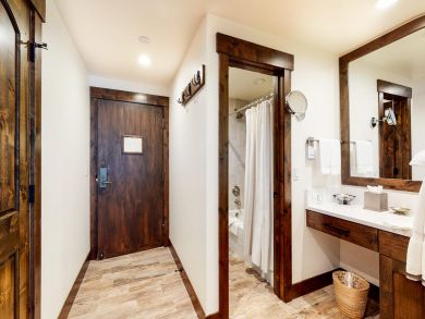 Two-Bedroom Ski in Ski Out Rental Condo in Beaver Creek Two-Bedroom Ski in Ski Out Rental Condo in Beaver Creek
