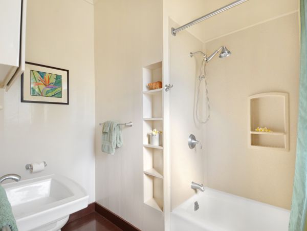 Koloa Oceanfront Four Bedroom Vacation Home Sleeps 8