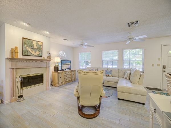2 Bedroom Sanibel Vacation Pool Home Sleeps Six Guests