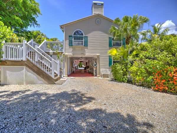 2 Bedroom Sanibel Vacation Pool Home Sleeps Six Guests