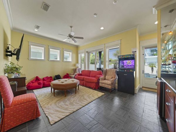 Miramar Beach Just Steps from The Gulf of Mexico Sleeps 18