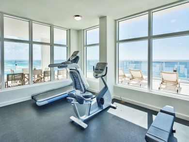 Penthouse Four Bedroom Vacation Condo in Destin.