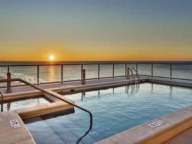 Penthouse Four Bedroom Vacation Condo in Destin.