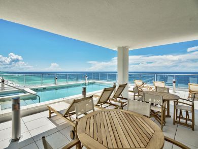 Penthouse Four Bedroom Vacation Condo in Destin.