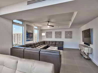 Penthouse Four Bedroom Vacation Condo in Destin.