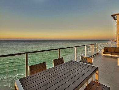 Penthouse Four Bedroom Vacation Condo in Destin.