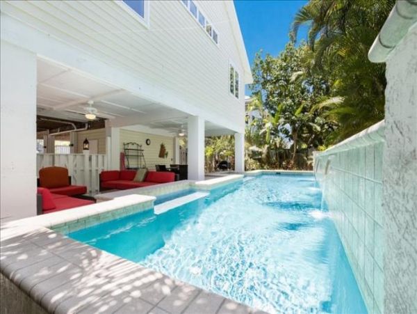 Anna Maria 3 Bedroom Cottage with Private Pool