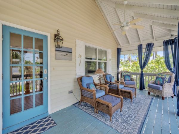 Anna Maria 3 Bedroom Cottage with Private Pool