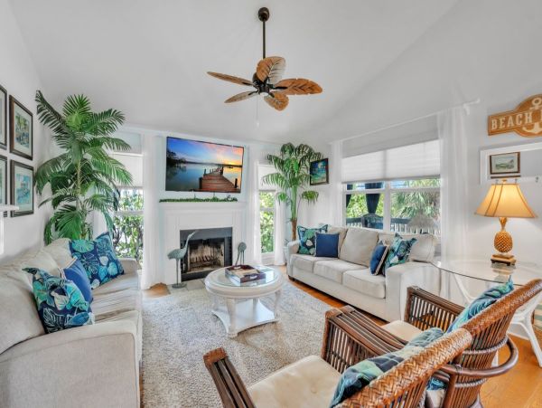 Anna Maria 3 Bedroom Cottage with Private Pool