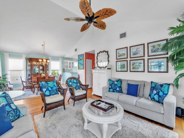 Anna Maria 3 Bedroom Cottage with Private Pool