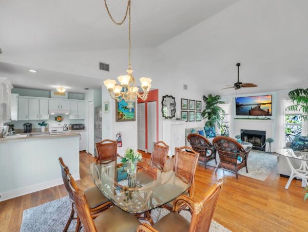 Anna Maria 3 Bedroom Cottage with Private Pool