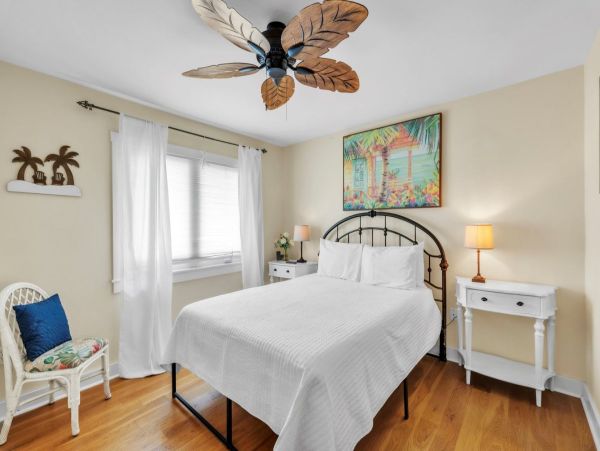 Anna Maria 3 Bedroom Cottage with Private Pool