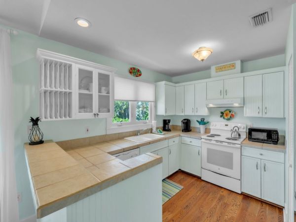 Anna Maria 3 Bedroom Cottage with Private Pool
